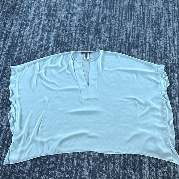 Flowy BCBGMAXAZRIA top in aqua, size M/L - Picture 2 of 14